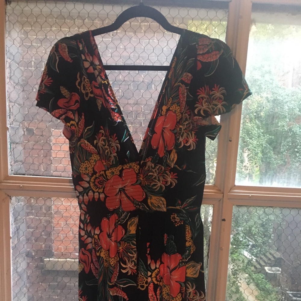 Mini dress with flutter sleeve